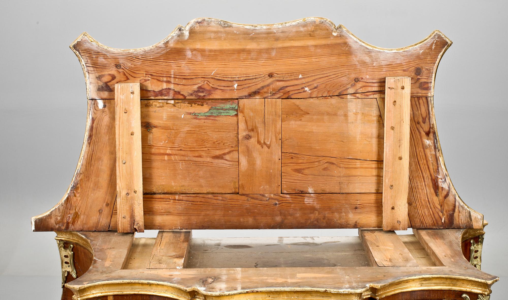 BYRÅ. Rokoko, Danmark 1700-talets mitt.