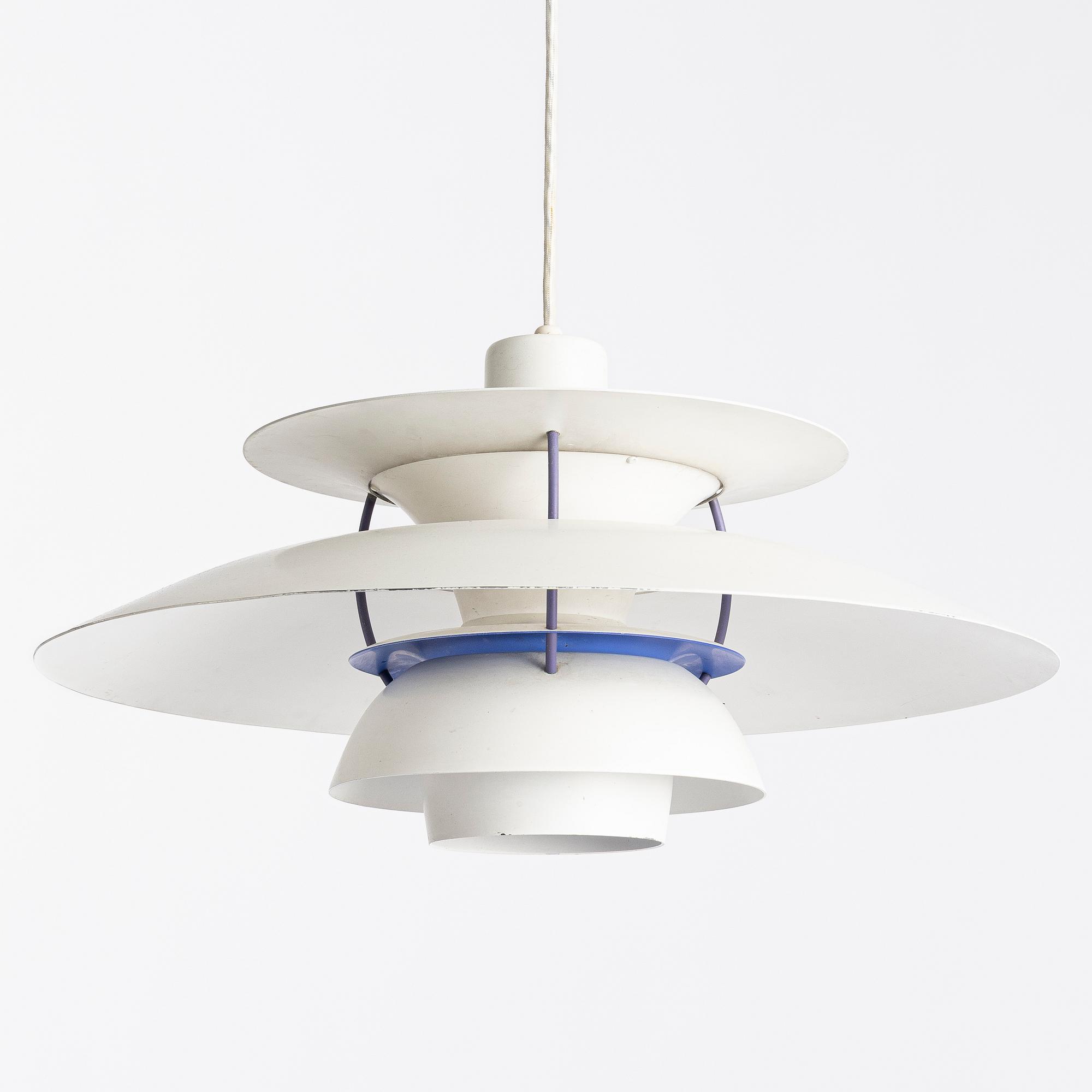 Poul Henningsen, taklampa, "PH-5", Louis Poulsen, Danmark,  troligtvis 1970-tal.