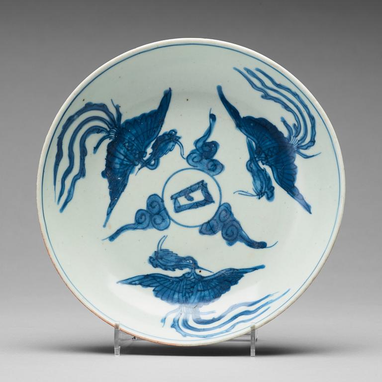 A blue and white porcelain dish, Ming dynasty (1368-1644).