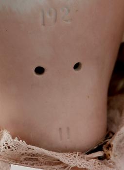 BISKVIFLICKDOCKA, Tyskland, 1900-talets första del. Kämmer & Reinhardt 192.