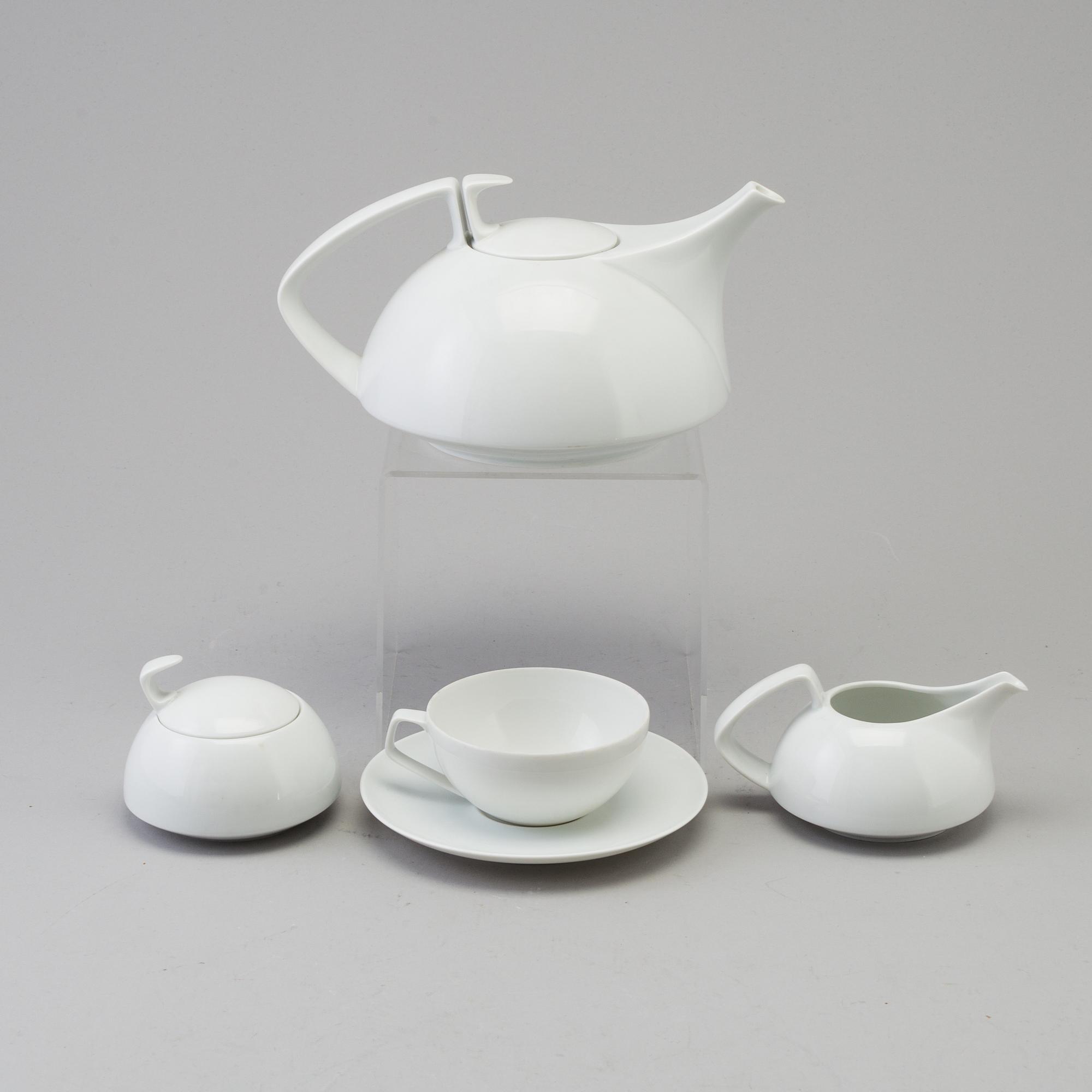 A second half of the 20th century porcelin 'Tack 1' tea service designed by Walter Gropius, Rosenthal.