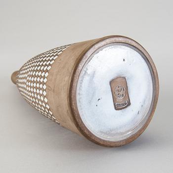 INGRID ATTERBERG, golvvas, lergods, "Pepita", tillverkad 1954-57.
