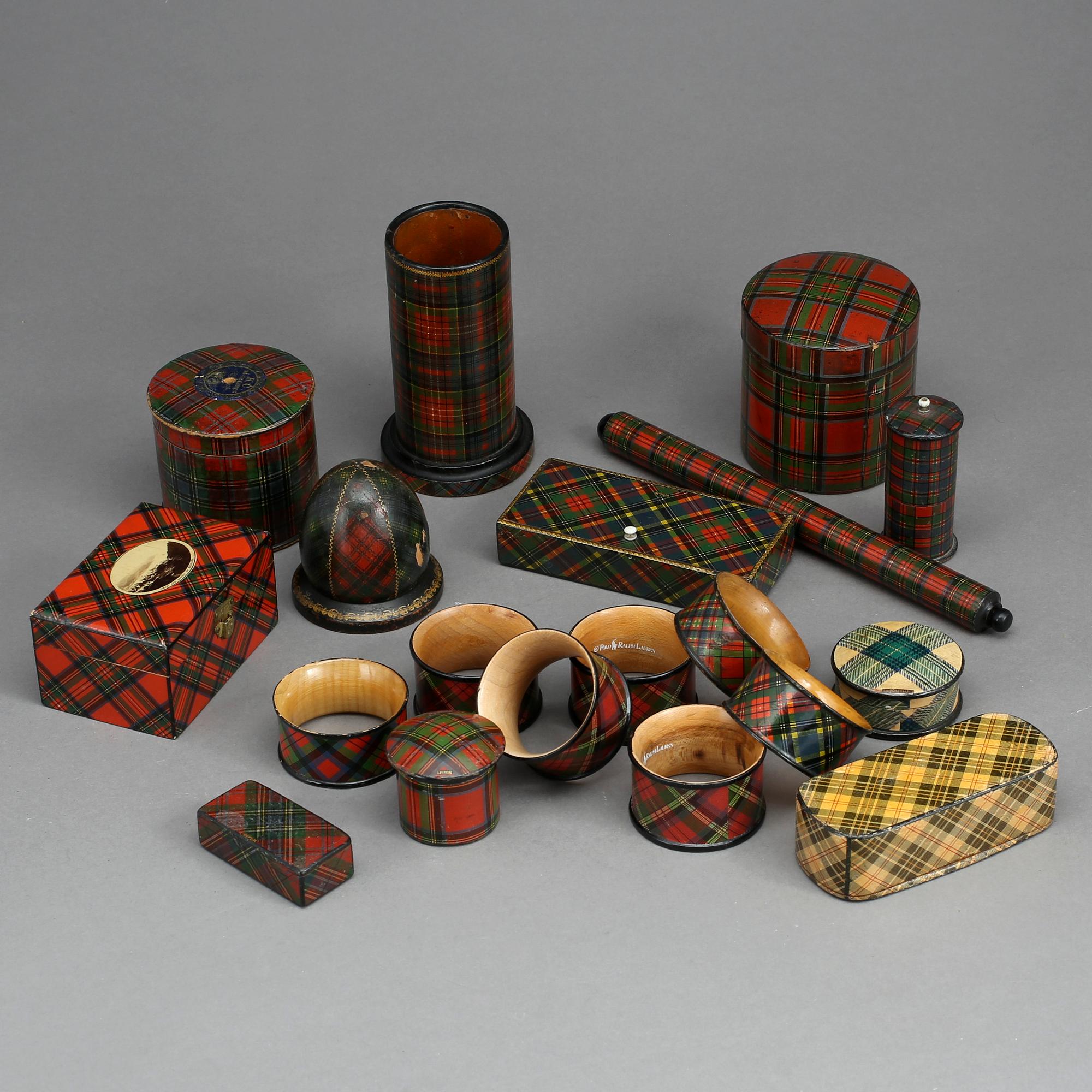 SAMLING TARTANWARE, 19 delar, England 1800/1900-tal.