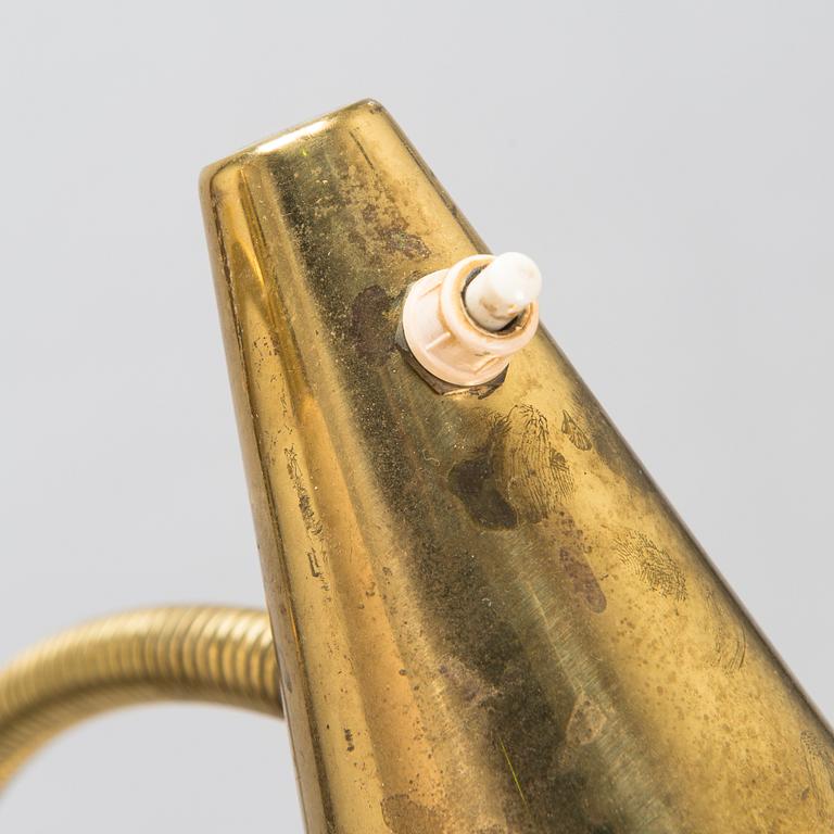 A mid-20th century floor lamp model EN 31 for Itsu.