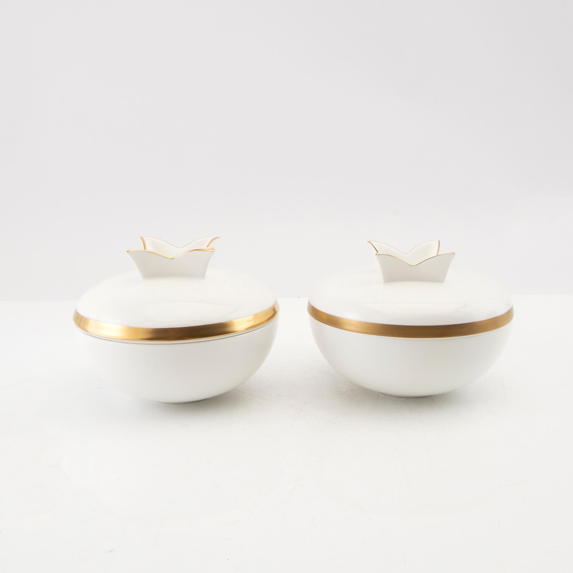 Karin Björquist och Gunnar Cyrén 12+14 Rörstrand/ Yamazaki.