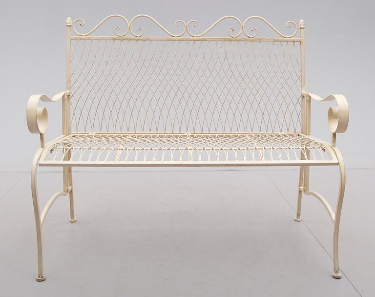 TRÄDGÅRDSSOFFA, 2000-tal.