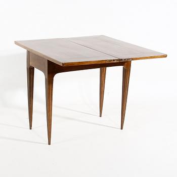 SPELBORD, gustavianskt, provins, 1800-talets första hälft.