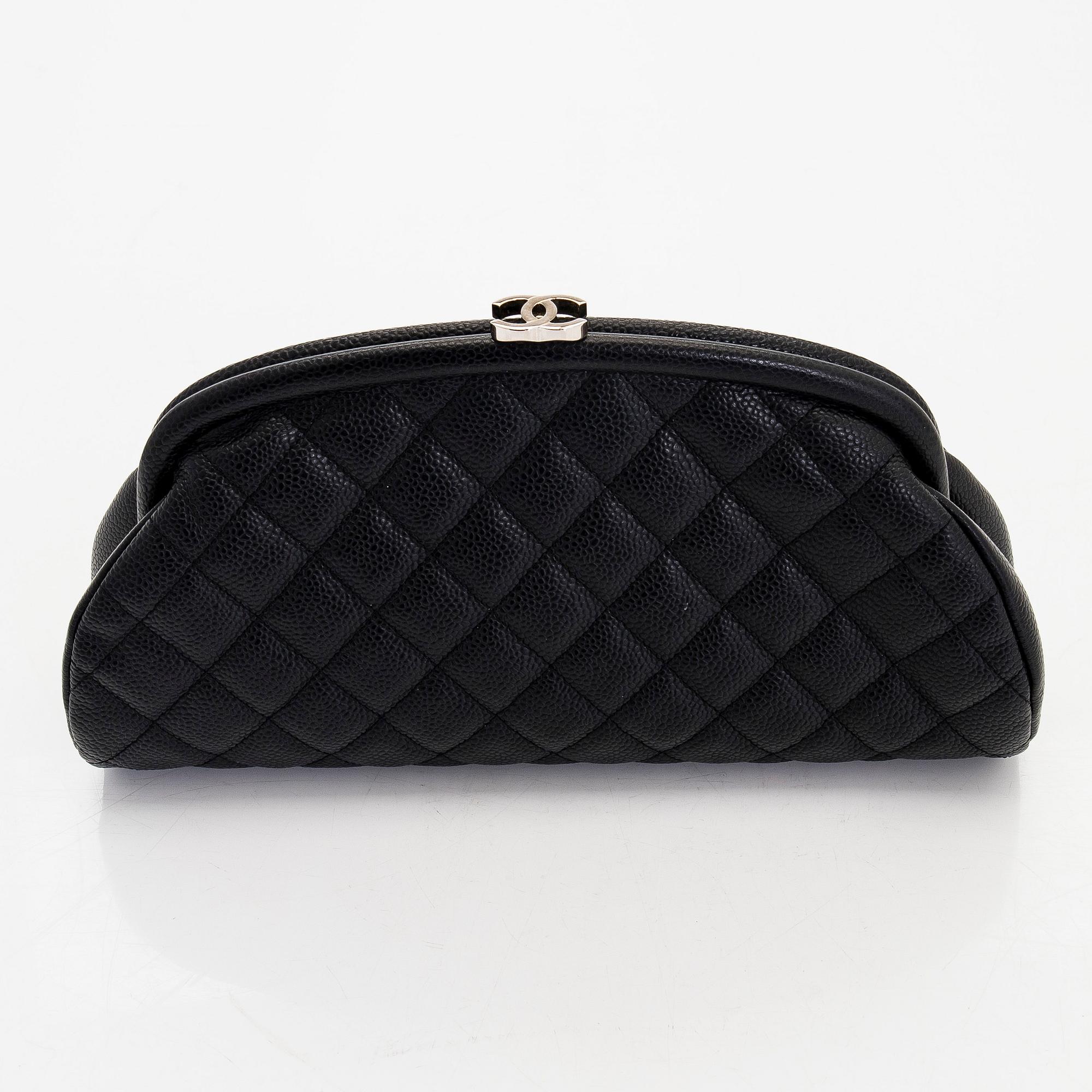 Chanel, A caviar leather clutch, 2006-2008.