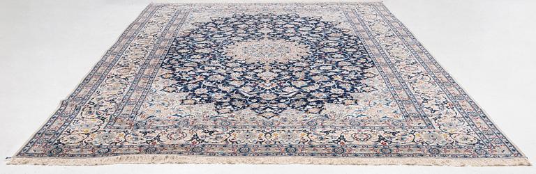 Carpet, Nain, approx. 440 x 310 cm.
