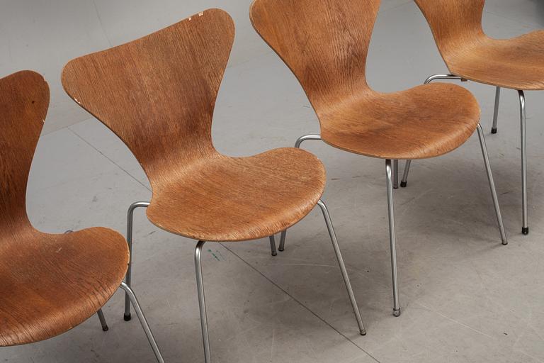 STOLAR, 4 st, "Sjuan", Arne Jacobsen för Fritz Hansen, Danmark.