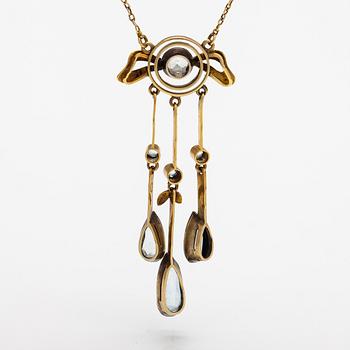 Kaulakoru, 14K kultaa ja akvamariineja. Moskova, 1900-luvun alku.