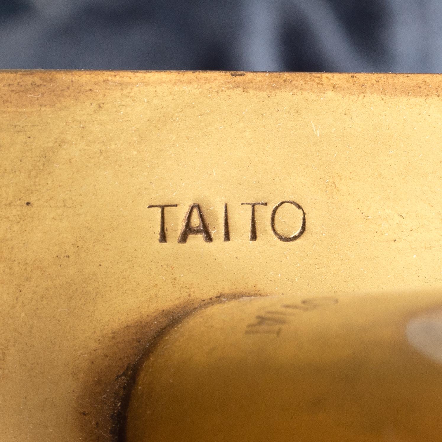 PAAVO TYNELL, LATTIAVALAISIN. Valmistaja Oy Taito Ab. 1940-luvun loppu.