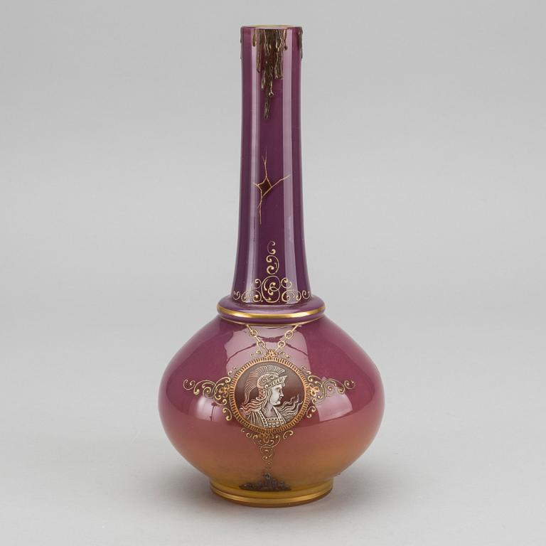 LOETZ, vase Art Nouveau late 19th century glass.