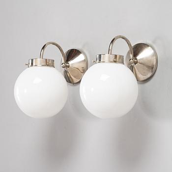 Paavo Tynell, a pair of 1930's '7204' wall lights for Taito.