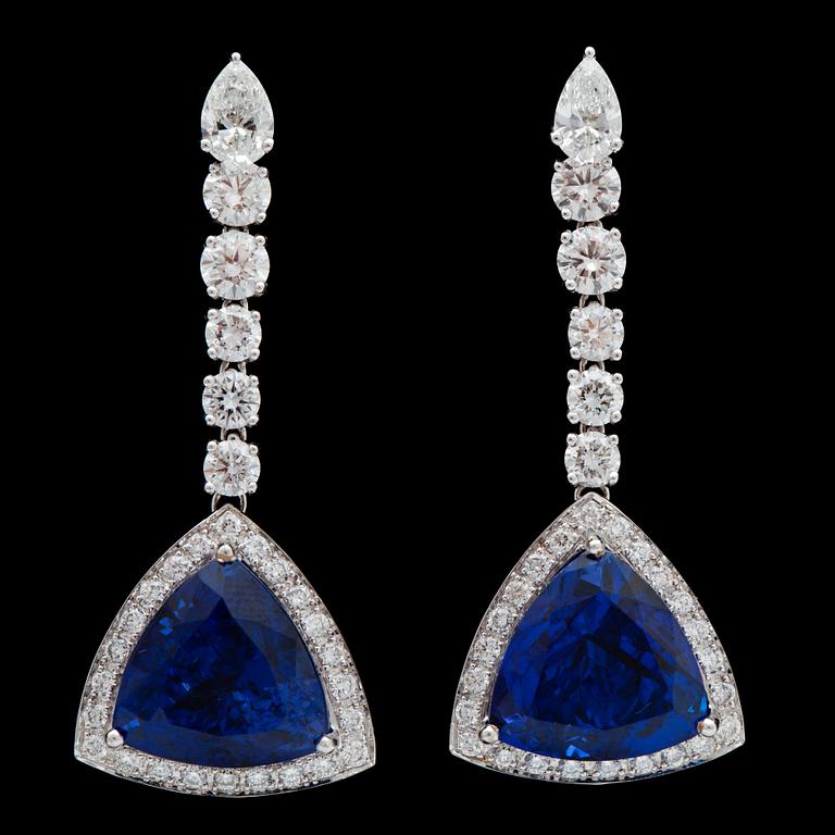 A pair of tanzanite, tot. 14.20 cts and drop- and brilliant cut diamond earrings, tot. 2.71 cts.