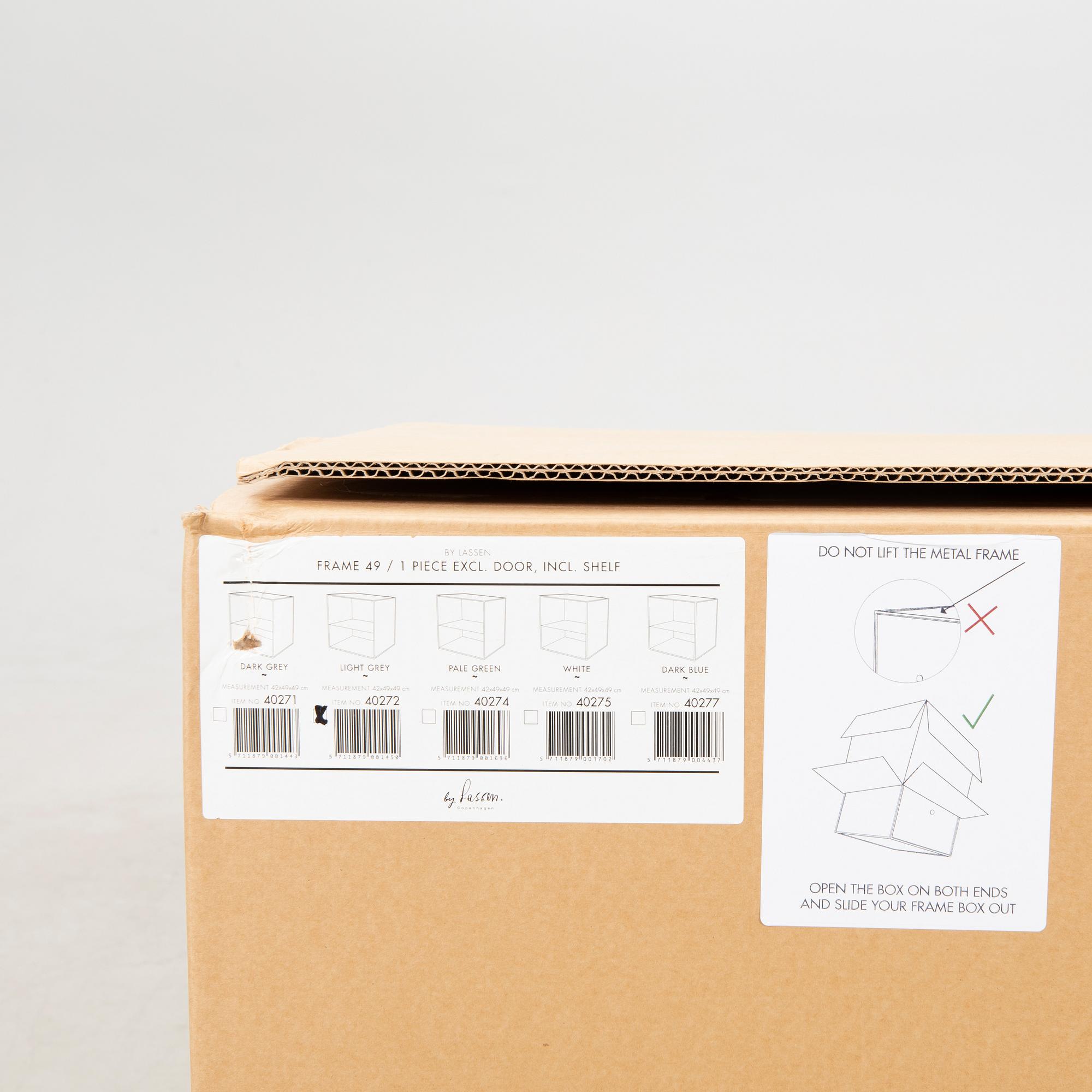 Peter L Lassen hyllsystem 4 dlr "Frame 49" för Montana Danmark.