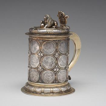Andreas Haidt, dryckeskanna, silver, Danzig (verksam 1689-1699). Barock.