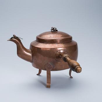 KAFFEKANNOR, 2 st, koppar, 1800-tal.