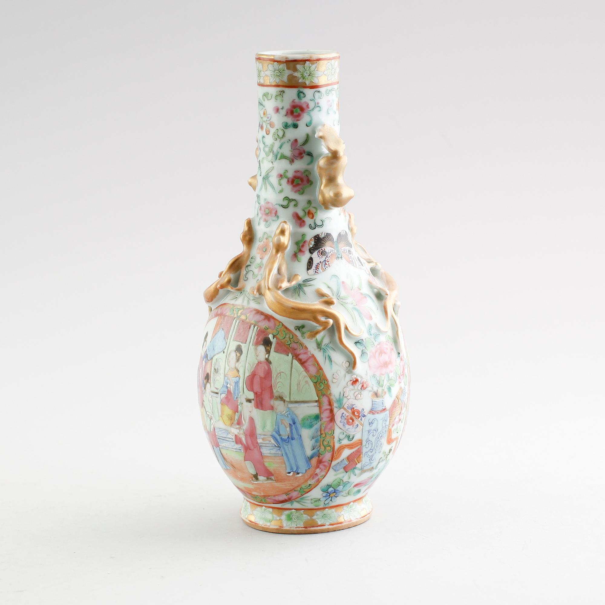 VAS, porslin, Kina, Kanton, 1800-talets mitt.