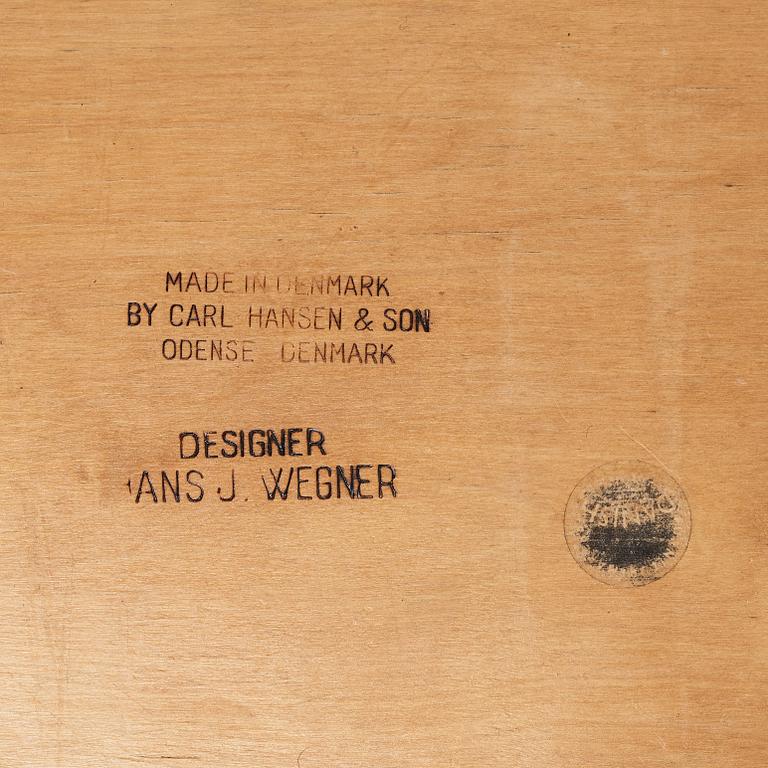 HANS J WEGNER, a "CH39" chair for Carl Hansen & Søn, Denmark, 1950-60's.