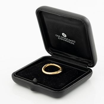 Ole Lynggaard, ring, “Love No. 4”, 18K gold.