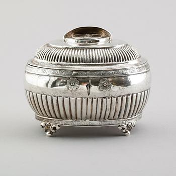 SOCKERSKRIN, silver, Anders Johan Lignell, Sundsvall 1806-1842. Vikt ca 229 gram.