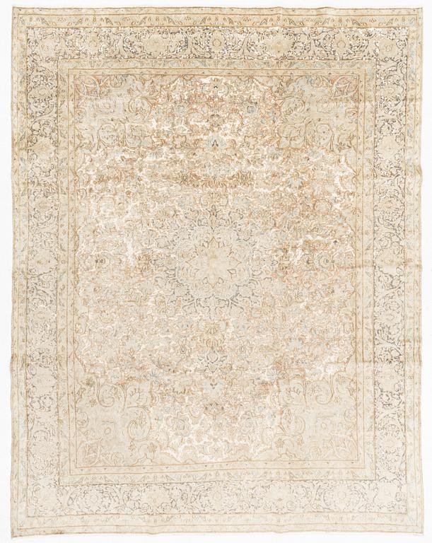 Matta, Kirman "Vintage" design, ca 376 x 291 cm.