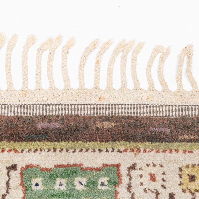 Märta Måås-Fjetterström, a carpet, "Örtagården", knotted pile, ca 324 x 224 cm, signed AB MMF.