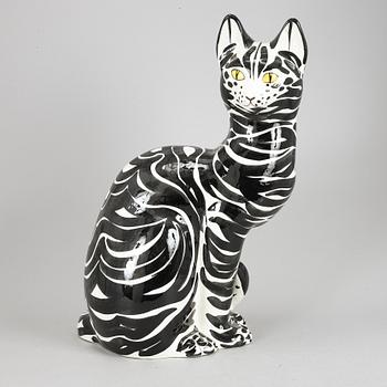 A ceramic figure of a cat, Italy, 1980's.