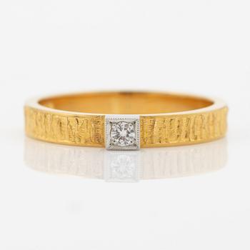 Björn Weckström, ring, "Diamond engagement ring", 18K gold with brilliant-cut diamond. Lapponia 1978.
