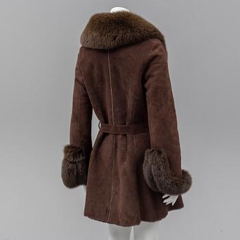 AMORESS, a 'Betty' merinolamb's coat, app S.