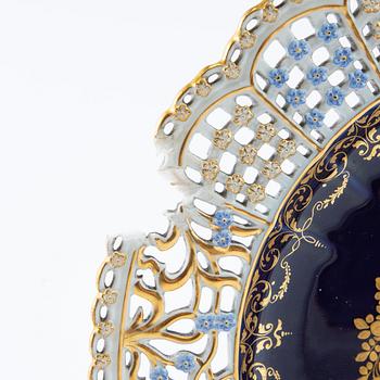 Tallrikar ett par Meissen omkring 1900 porslin.