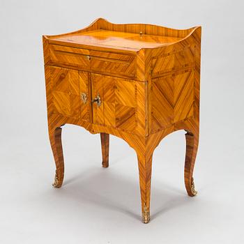 A late 18th century instrument or note cabinet.