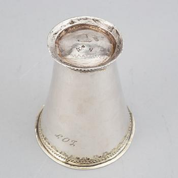 Gottfried Dubois, bägare, silver, Stockholm 1738.