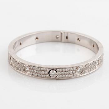 Cartier armband "Love" 18K vitguld med runda briljantslipade diamanter.