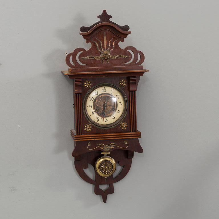 A early 20th century Clock.