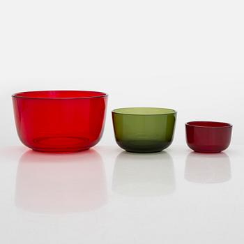 Saara Hopea, a set of 10 bowls, model 5577, Nuutajärvi Notsjö. Designed in 1956.