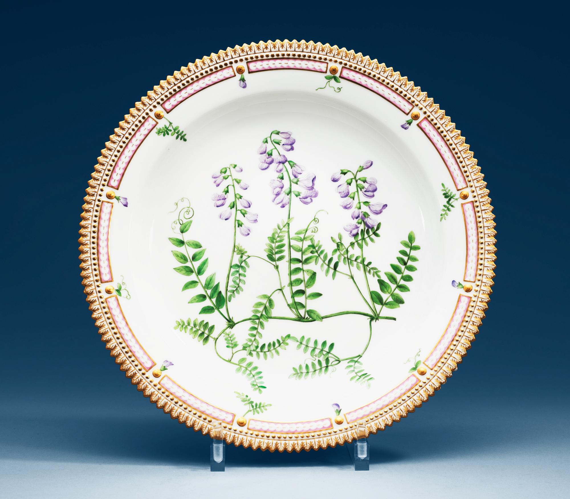 FAT, porslin. Kungl Dansk, “Flora Danica”, 1890-tal.