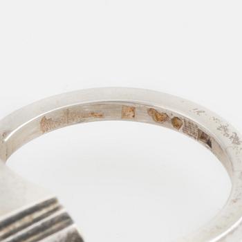 A silver ring by Wiwen Nilsson, Lund, 1944 set with step-cut quartz.
