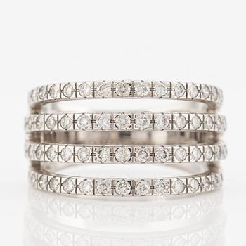 Ring, white gold, openwork decoration with brilliant-cut diamonds.