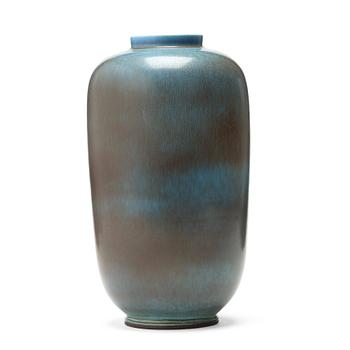 42. Berndt Friberg, A Berndt Friberg stoneware vase, Gustavsberg studio 1965.