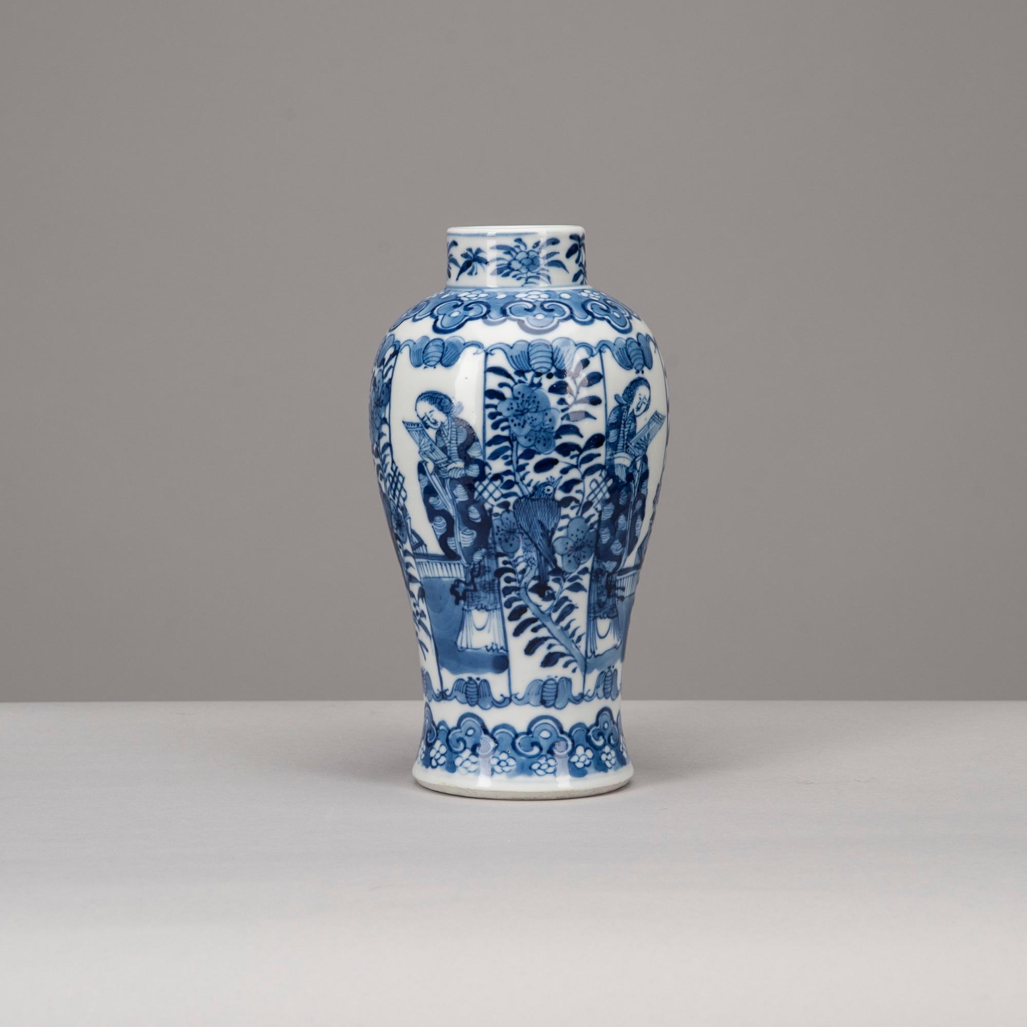 VAS, porslin, Kina 1900-talets första hälft.