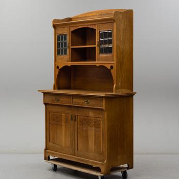 An early 20th century cabinet.