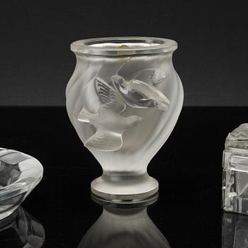 LALIQUE, 3 pcs glass, bowl, vase and box.