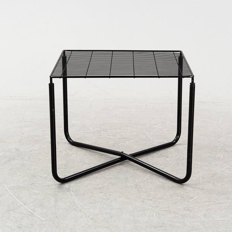 Niels Gammelgaard, fåtöljer, ett par, samt bord, "Järpen / Råane", Ikea. 1980-tal-2000-tal.