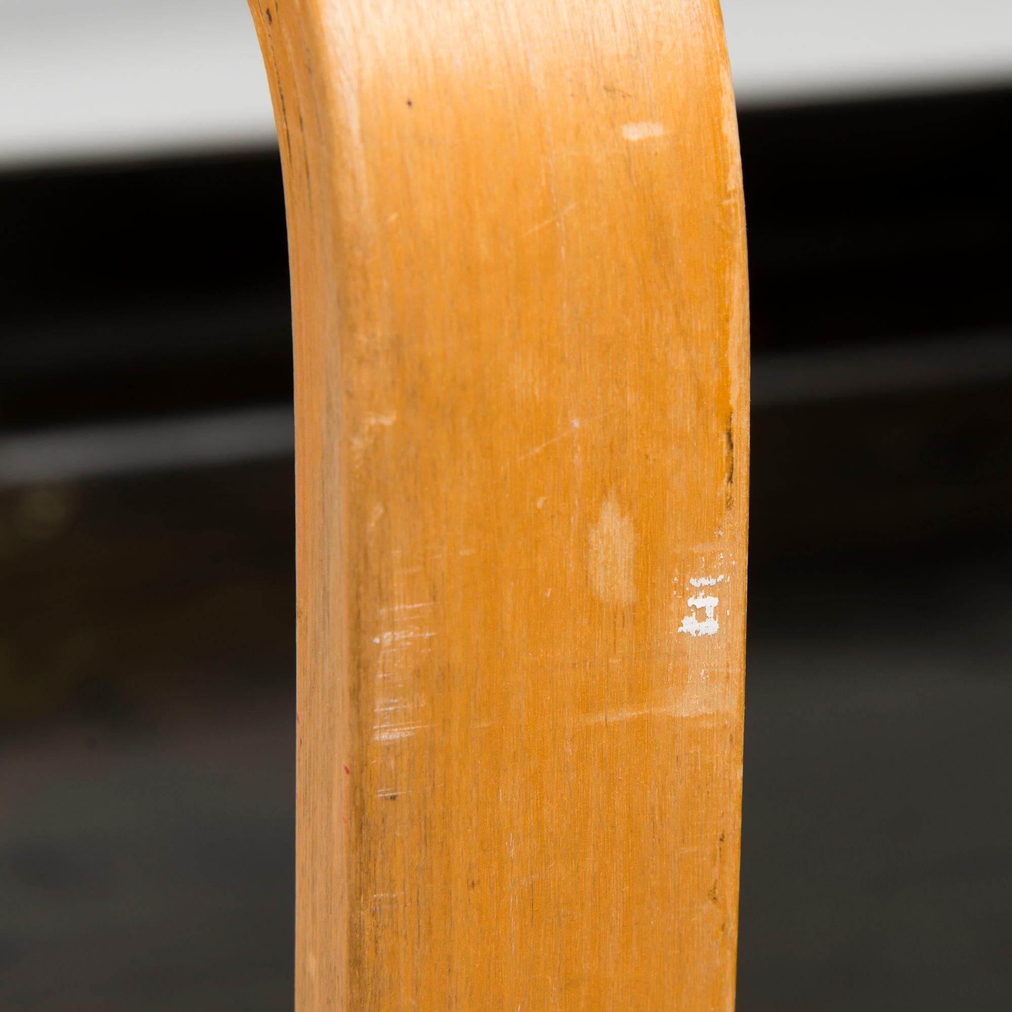 Alvar Aalto, A 1930s '75' table for O.Y. Huonekalu-ja Rakennustyötehdas A.B, Finland.