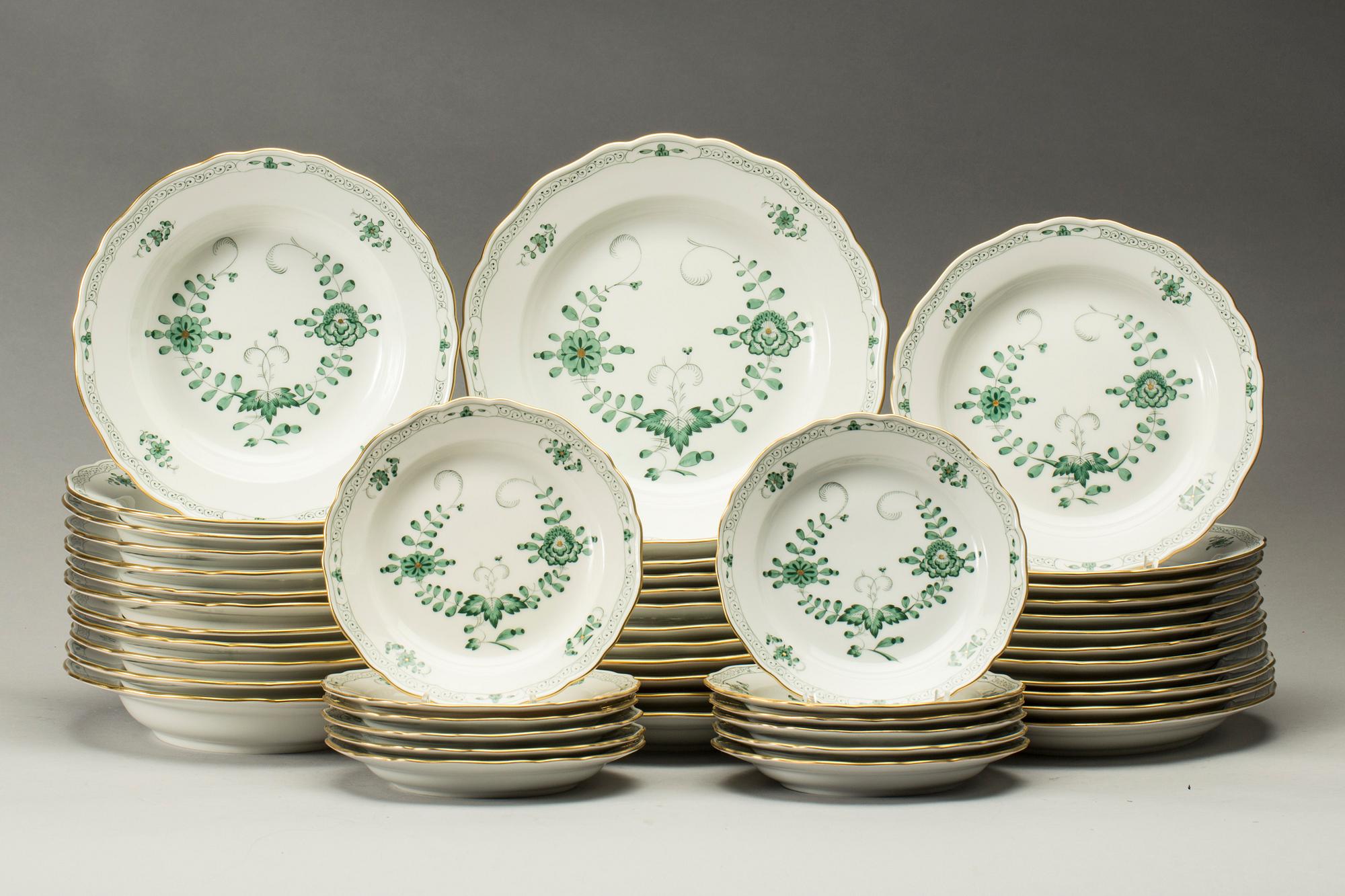 MATSERVIS, porslin, 58 delar, Meissen. 1900-tal.