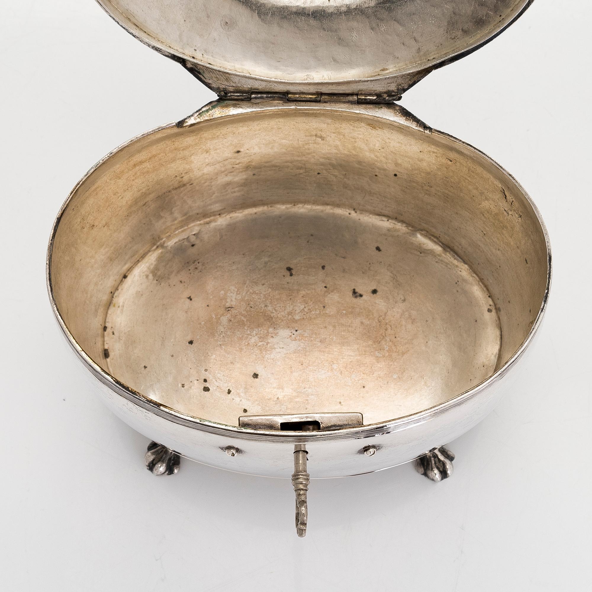 Gustaf Folcker, A silver sugar box, Stockholm 1818.