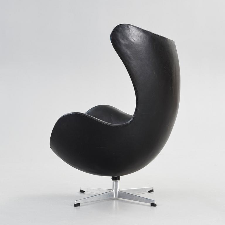 ARNE JACOBSEN, "Ägget", Fritz Hansen, Danmark, 1964.