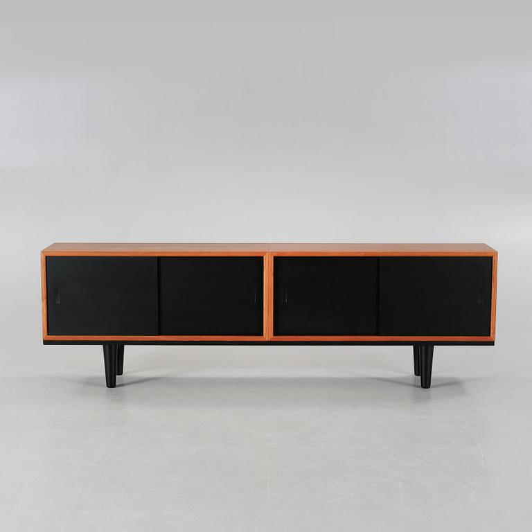 A 1950/60s sideboard.